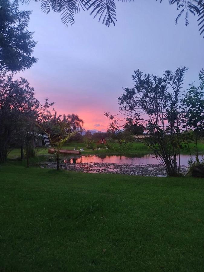 Pousada Areias Do Embau Guarda do Embaú Buitenkant foto