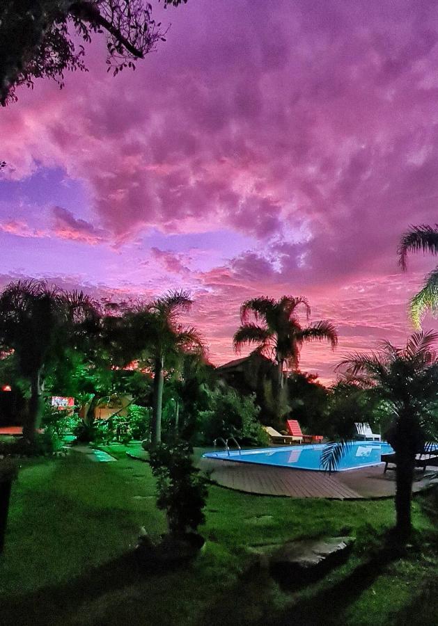Pousada Areias Do Embau Guarda do Embaú Buitenkant foto